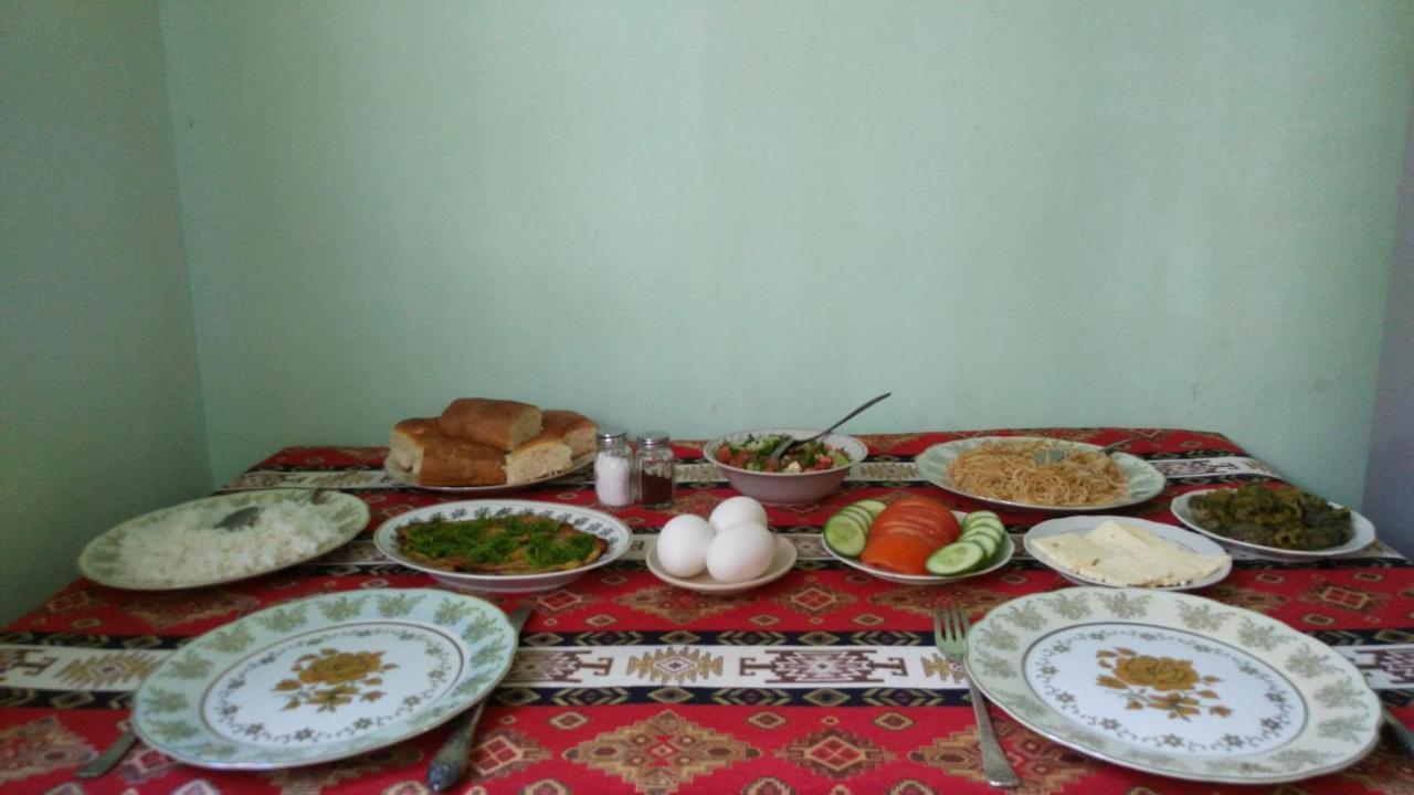 Room In The Centre Ереван Екстериор снимка