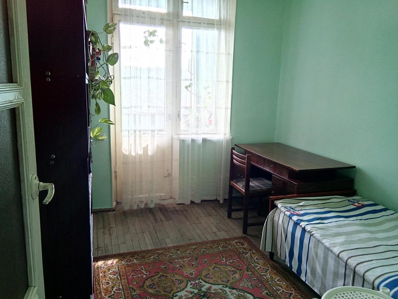 Room In The Centre Ереван Екстериор снимка