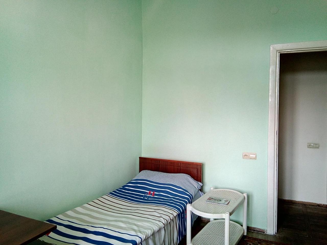 Room In The Centre Ереван Екстериор снимка