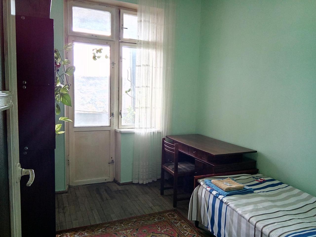 Room In The Centre Ереван Екстериор снимка