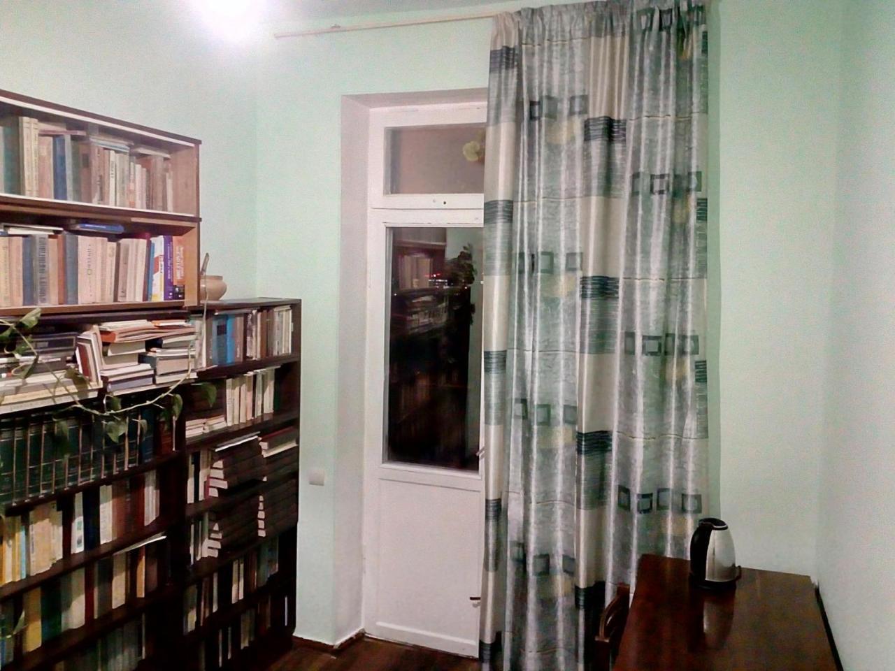 Room In The Centre Ереван Екстериор снимка