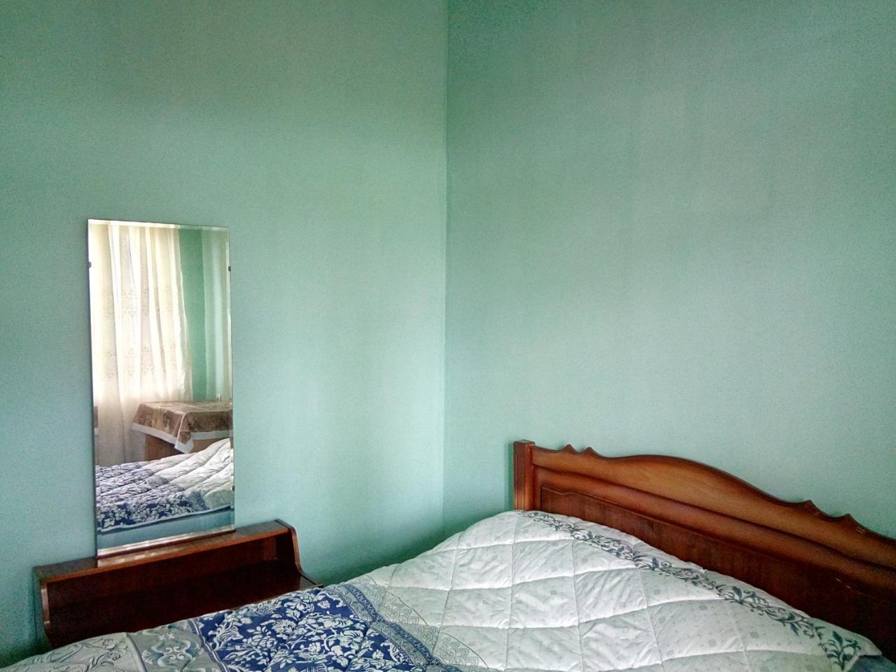 Room In The Centre Ереван Екстериор снимка