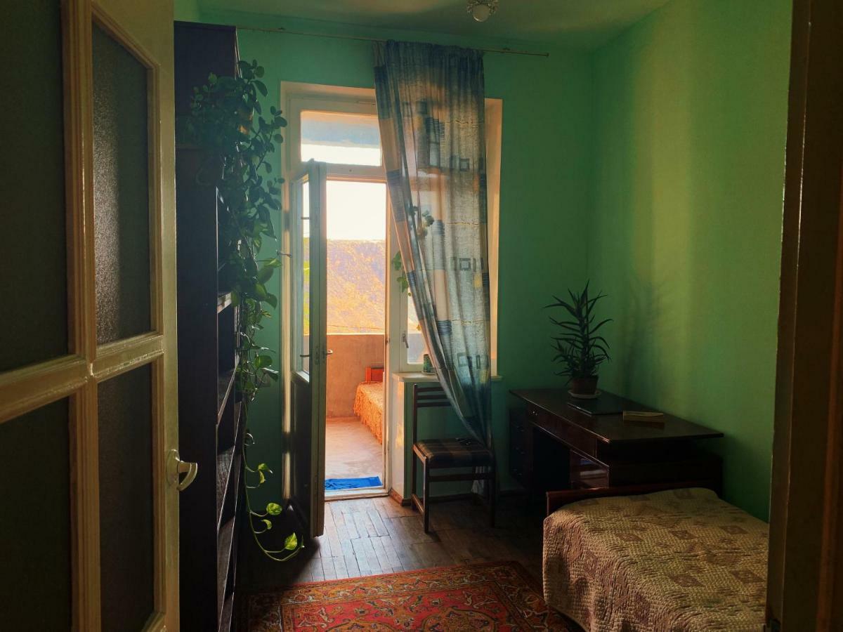 Room In The Centre Ереван Екстериор снимка
